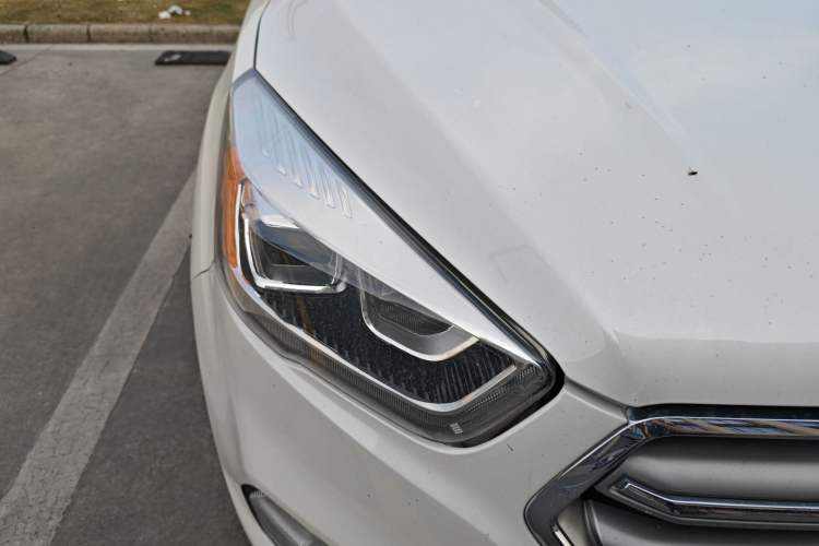 Used Ford Kuga 2017 EcoBoost 180 Two-Wheel-Drive Luxury Wing Edition