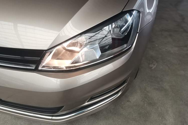 Used Volkswagen Golf 2014 1.4TSI Automatic Comfort Model Left Front Headlight