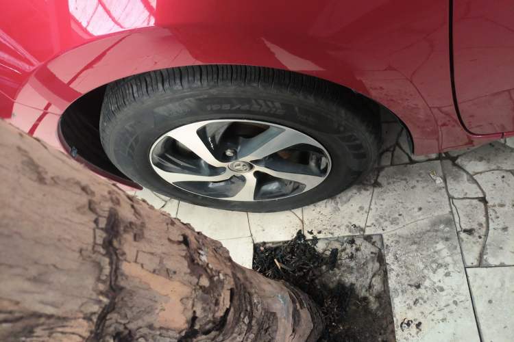 Used Toyota Levin 2017 Revised 185T CVT Elite Edition China V Standard Left Front Wheel Hub