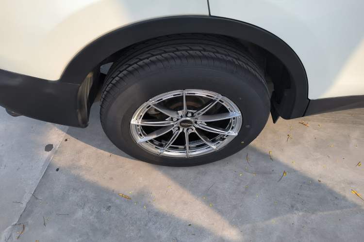 Used Toyota RAV4 2015 2.0L CVT Two-Wheel Drive Urban Edition
