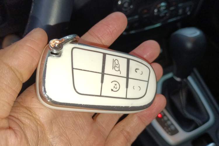 Used Jeep Cherokee 2020 2.0L Two-Wheel Drive Classic Sports Edition
