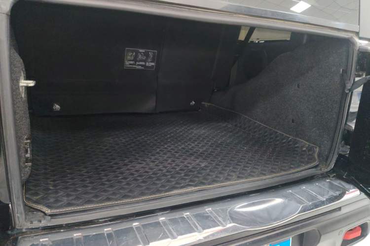 Used BAIC Off-Road BJ40 2023 2.0T Automatic Four-Wheel Drive Urban Hunter Edition Chivalrous Type
