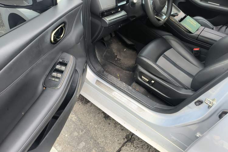 Used AION S MAX 2024 80 Star Edition Ternary Lithium Driver Seat