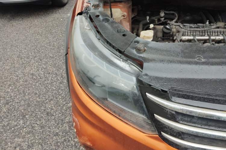 Used FORTHING Joyear X5 2013 1.6L Manual Luxury Model China IV Standard Right Front Headlight