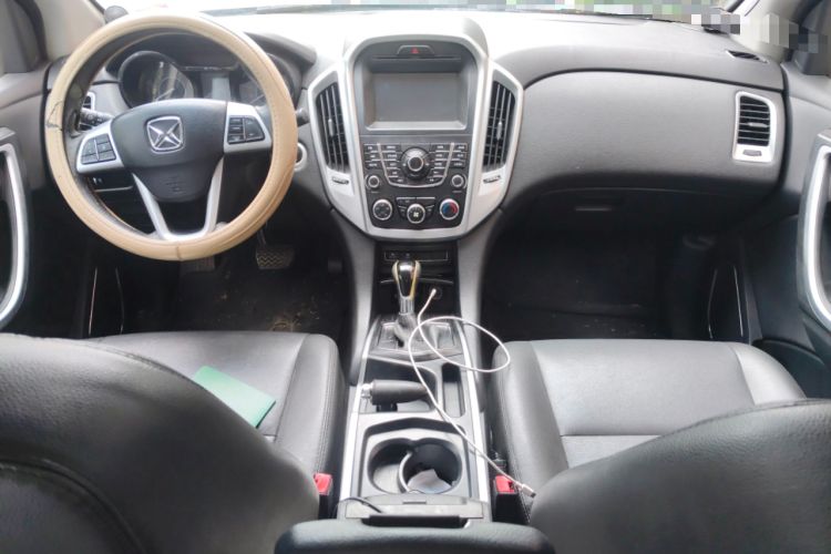 Used JMC Yusheng S350 2013 2.4T Automatic 2WD Diesel Luxury Edition 5 Seats
