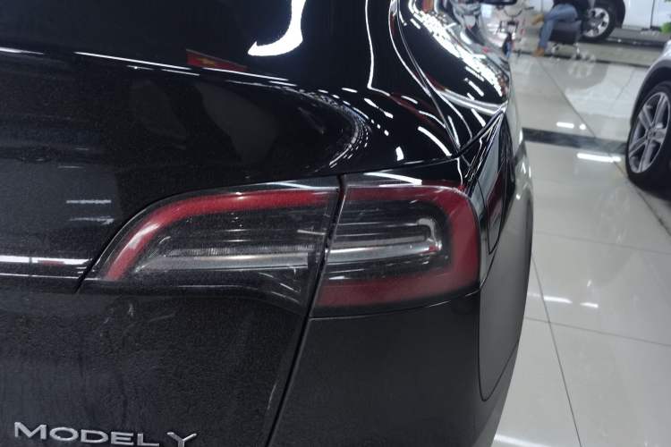 Used Tesla Model Y 2021 Standard Range Rear-Wheel Drive Version
