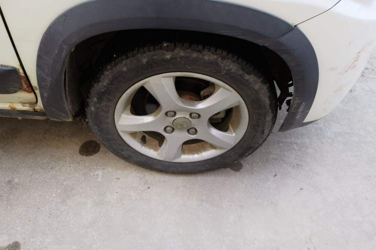 Used Suzuki Wagon R X5 2013 Revised Version 1.4L VVT Cruise Edition Right Front Wheel Hub