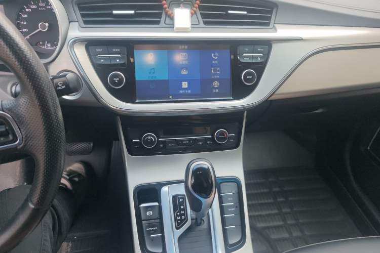 Used Geely Auto Emgrand GL 2017 1.8L DCT Elite Model