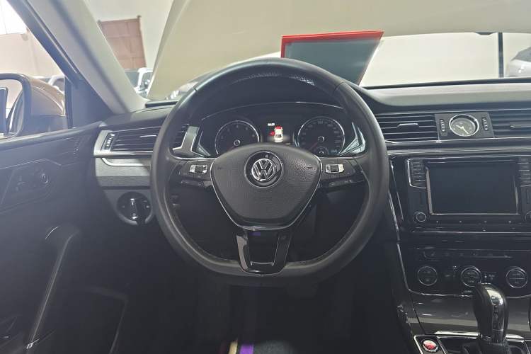 Used Volkswagen Passat 2016 330TSI DSG Prestige Edition