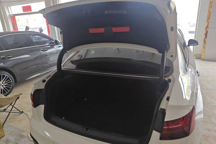Used Audi A4L 2023 40 TFSI Luxury Dynamic Model Trunk