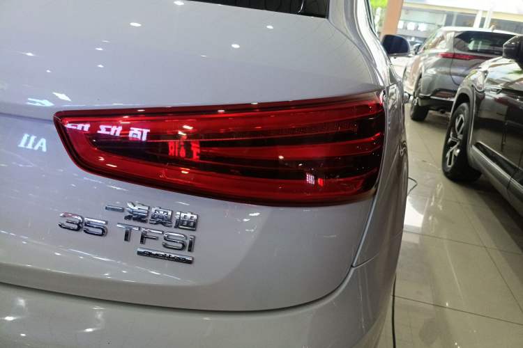 Used Audi Q3 2015 35 TFSI quattro Technology Edition
