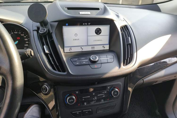 Used Ford Kuga 2017 EcoBoost 180 Two-Wheel-Drive Luxury Wing Edition
