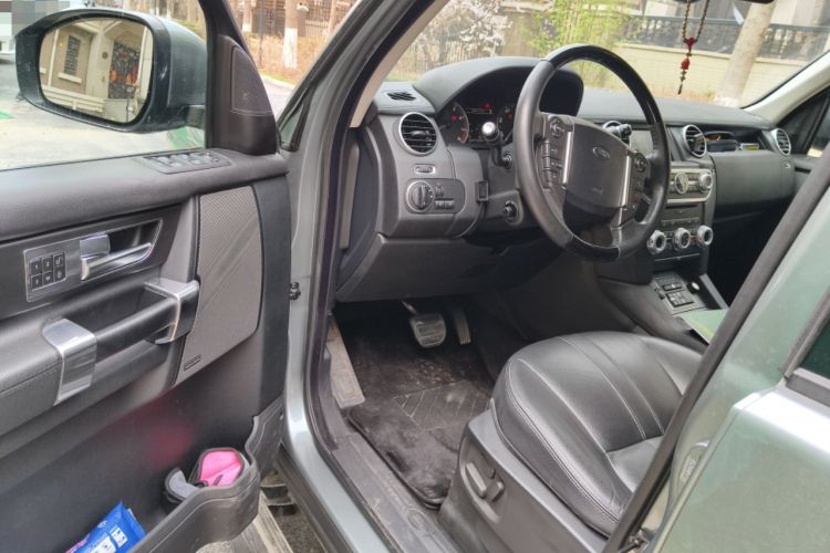 Used Land Rover Discovery 2014 3.0 SC V6 HSE Driver Seat