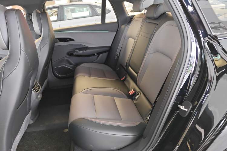 Used Hongqi EH7 2025 600 Smart Selection Edition