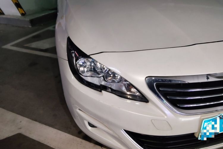 Used Peugeot 408 2018 350THP Automatic Luxury Edition Right Front Headlight