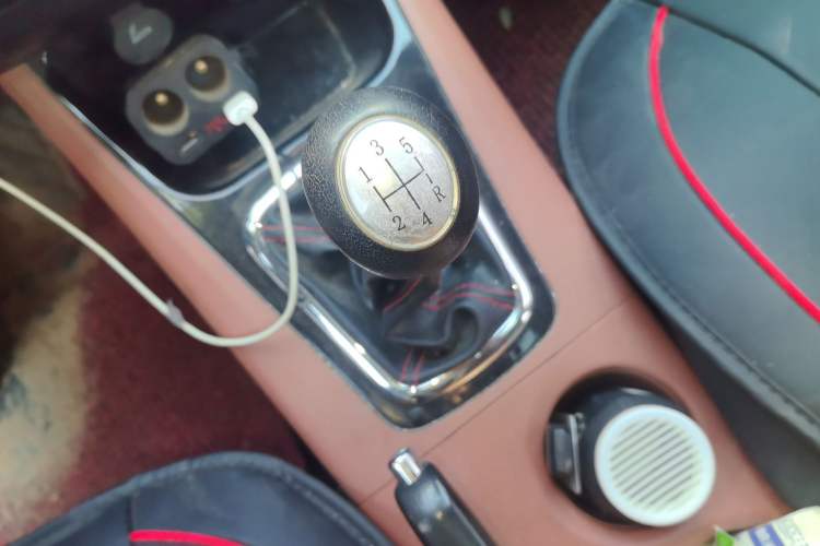 Used FORTHING Joyear X5 2015 1.6L Manual Luxury Model Gear Lever