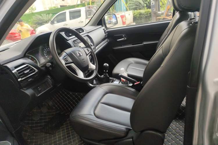 Used Great Wall Wingle 5 2020 2.0T Diesel Two-Wheel-Drive Elite Version Big Double Cab China VI Standard GW4D20M Left Front Seat