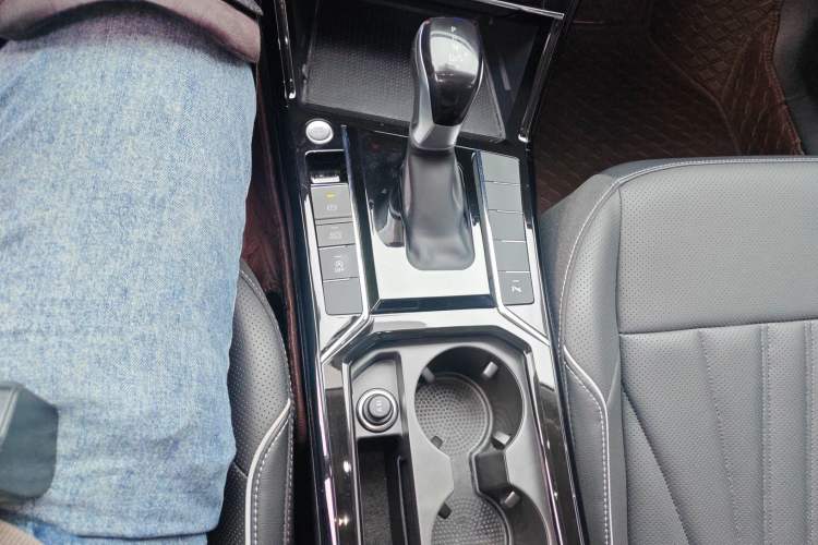 Used Volkswagen Passat 2024 380TSI Dragon Edition