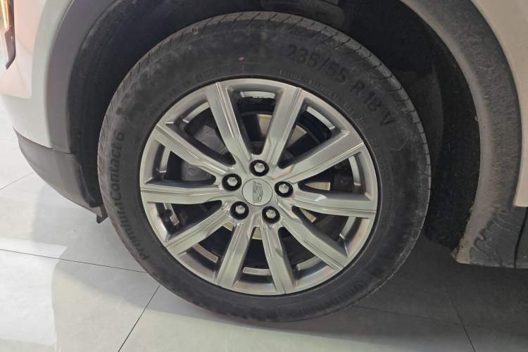 Used Cadillac XT4 2021 28T Two-Wheel Drive Leading Version
