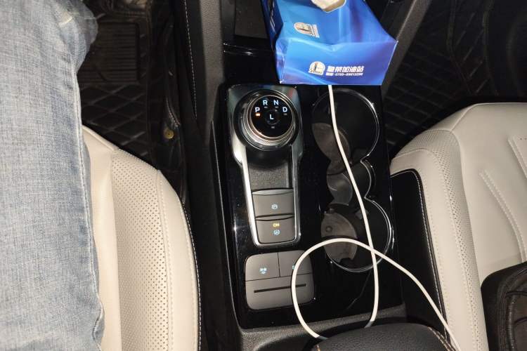 Used Ford Escape New Energy 2021 PHEV model Gear Lever