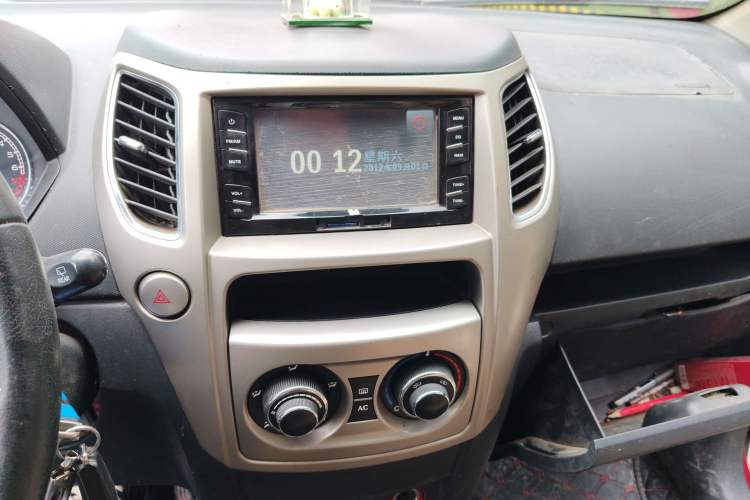 Used Great Wall M4 2012 1.5L Manual Luxury Version Audio And AC Panel