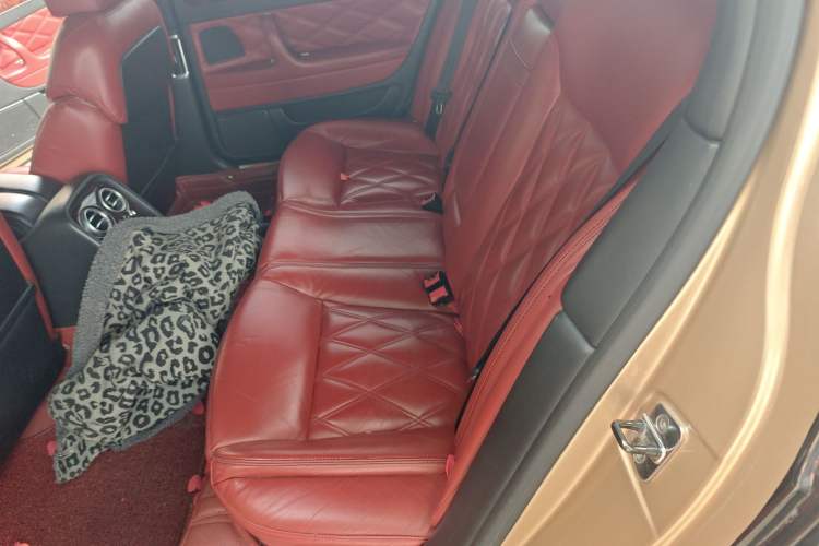 Used Bentley Flying Spur 2010 6.0T Five-Seat Version Left Rear Seat