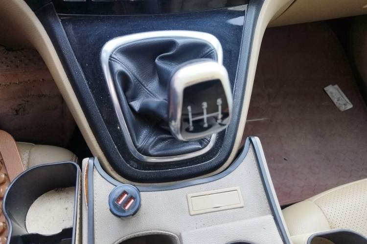 Used Haval H6 2011 2.0L Manual Two-Wheel Drive Urban Version