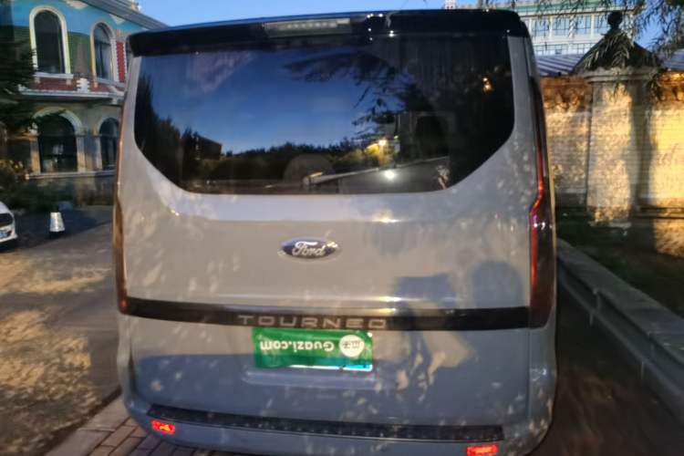 Used Ford Tourneo Custom 2016 2.0T Manual Elite Edition