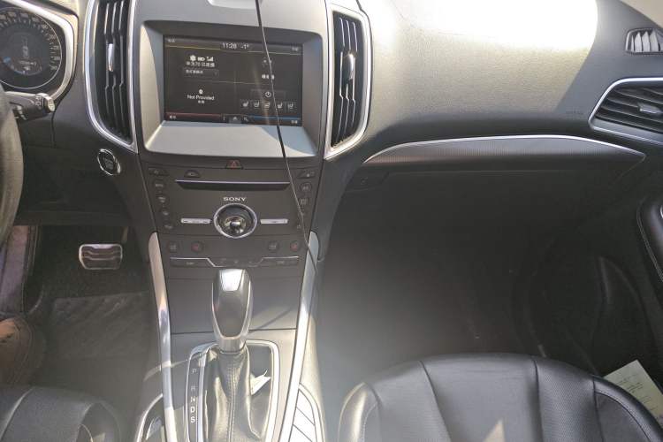 Used Ford Edge 2015 2.0T GTDi Four-Wheel Drive Prestige Model
