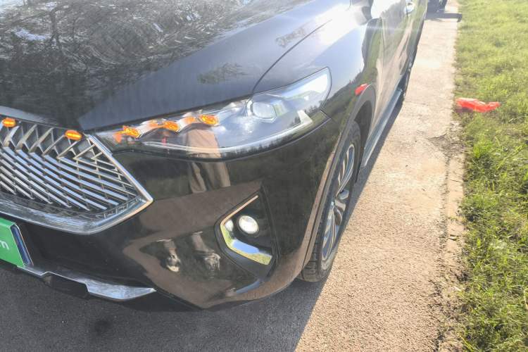 Used Haval F7 2021 2.0T All-Wheel Drive iJoy