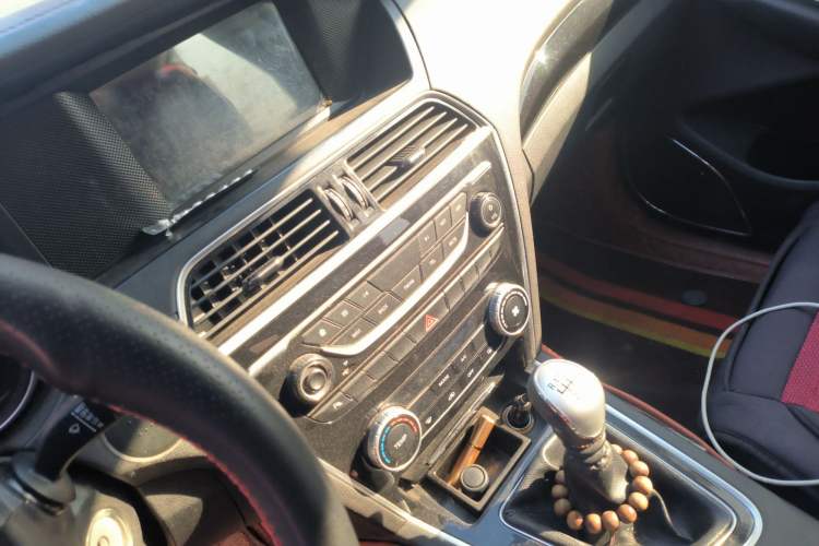 Used Leopaard CS10 2015 2.0T Manual Excellence Edition Audio And AC Panel