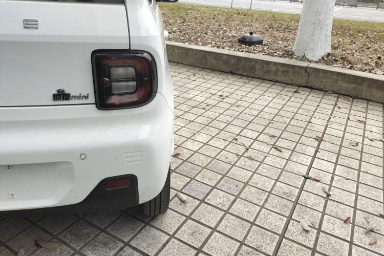 Used Geely Galaxy Panda 2024 Panda Mini 200km Endurance Bear