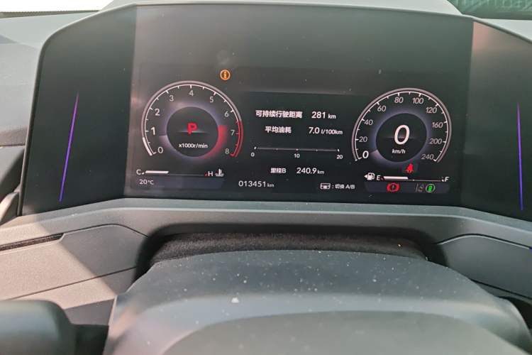 Used Honda Accord 2025 260TURBO Luxury Edition Odometer Close Up