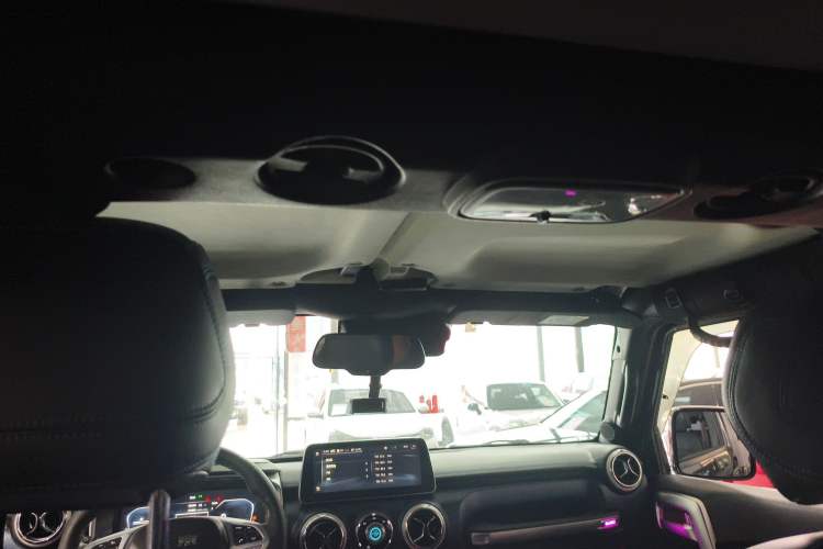 Used BAIC Off-Road BJ40 2020 2.0T Automatic Four-Wheel Drive Urban Hunter Edition Prestige Version
