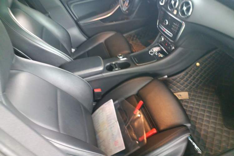 Used Mercedes-Benz CLA 2018 CLA 200 Style Edition Right Front Seat