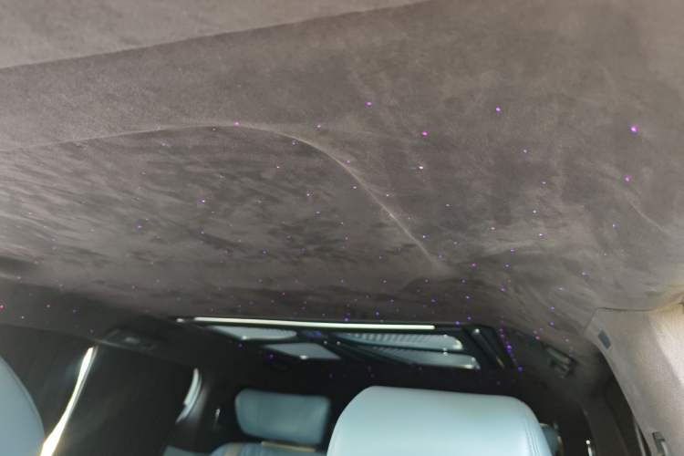 Used Buick GL8 2022 Land Cruiser Executive Class 652T Comfort Model