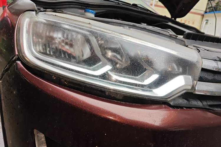 Used Citroen C3-XR 2015 1.6L Manual Pioneer Model Right Front Headlight