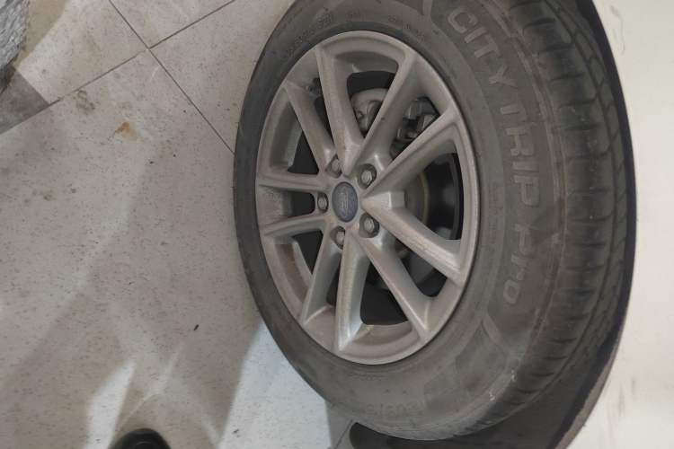 Used Ford Focus 2015 Hatchback 1.6L Manual Fashion Edition Right Rear Wheel Hub