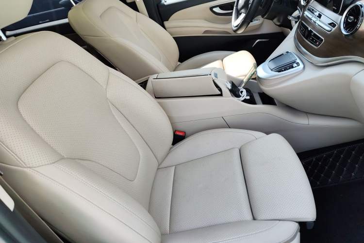 Used Mercedes-Benz V-Class 2022 V 260 Prestige Edition