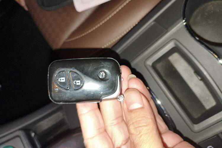 Used BYD S7 2015 2.0T Upgraded Automatic Luxury Version Vehicle Key