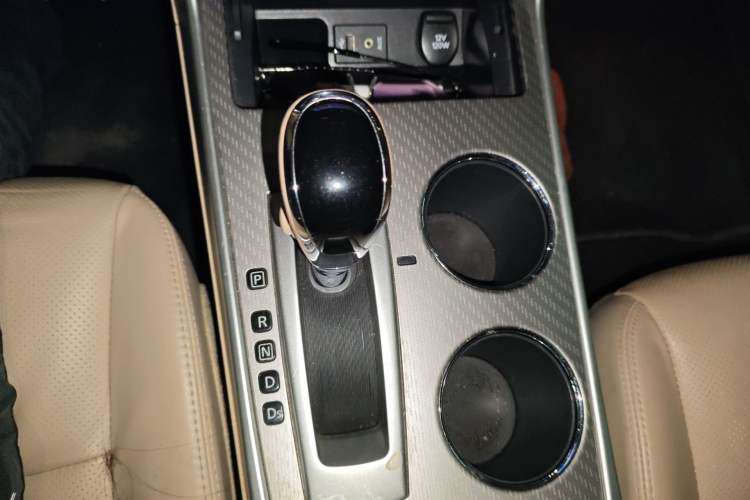 Used Nissan Teana 2016 Revised Version 2.0L XL Comfort Edition Gear Lever