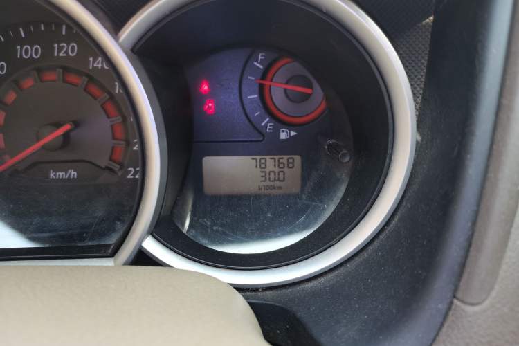 Used Nissan Sylphy 2009 1.6 XL Manual Luxury Sunroof Edition Odometer Close Up