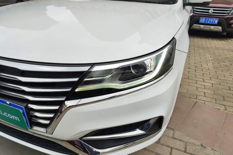 Used Roewe i6 2020 PLUS 1.6L Manual 4G Connect Glory Flagship Edition
