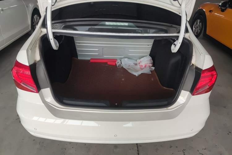 Used Volkswagen Jetta 2017 1.5L Manual Comfort Model
