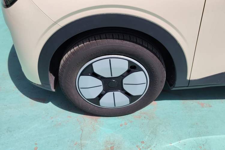 Used Geely Galaxy Geome 2025 310km Youth Edition
