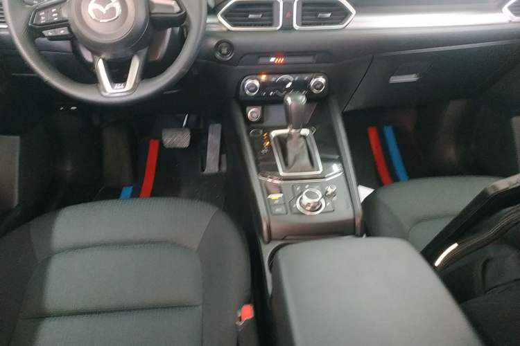 Used Mazda CX-5 2024 2.0L Automatic Two-Wheel Drive Comfort Version Gear Lever