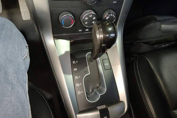 Used Chevrolet Captiva 2014 2.4L Two-Wheel Drive Urban Version 7 Seats