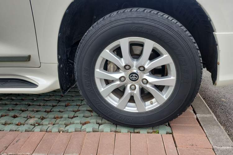 Used Toyota Land Cruiser 2019 4.0L GX-R 7 Seats Parallel Import
