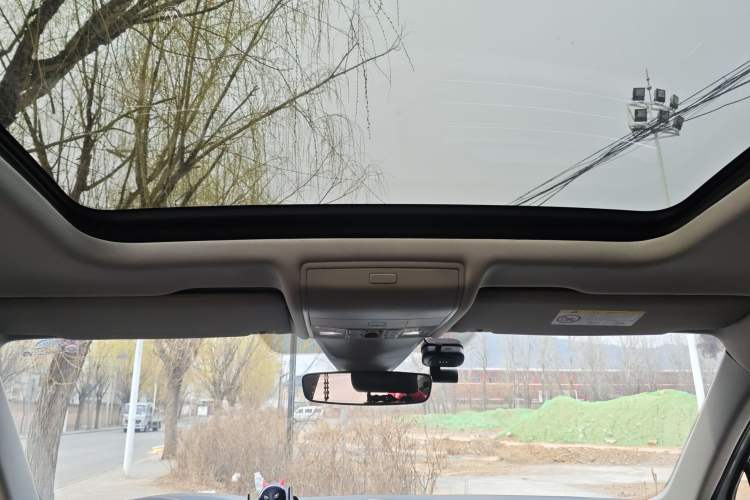 Used Volkswagen Tiguan L 2022 330TSI Automatic Two-Wheel Drive R-Line Enhanced Edition Headliner