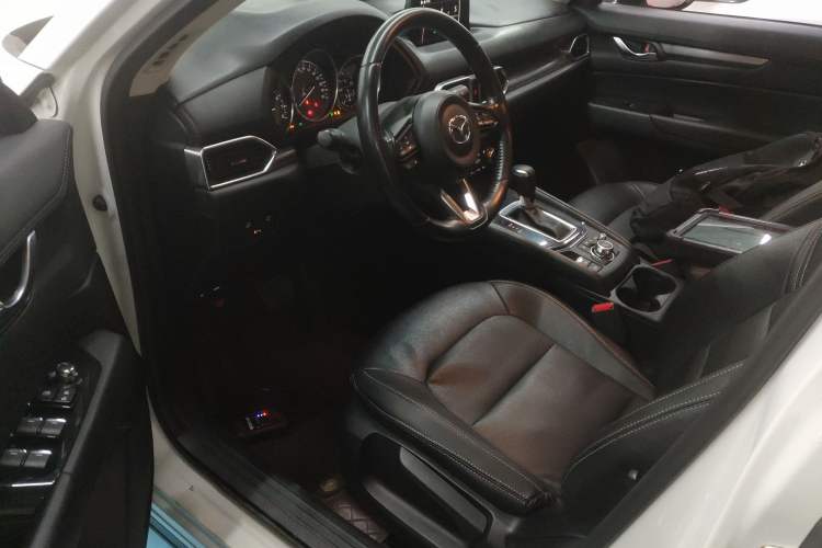 Used Mazda CX-5 2017 2.0L Automatic 2WD ZhiShang Trim China V Standard
